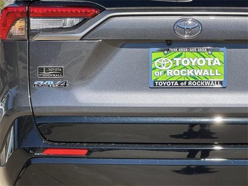 2025 Toyota RAV4 Hybrid SE