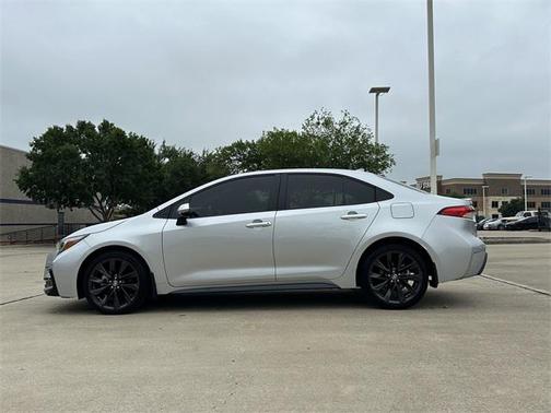 2024 Toyota Corolla Hybrid SE