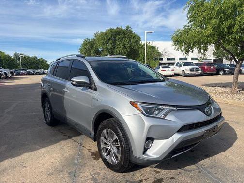 2017 Toyota RAV4 Hybrid XLE