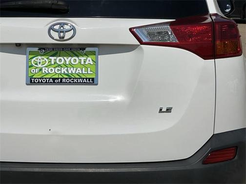 2015 Toyota RAV4 LE