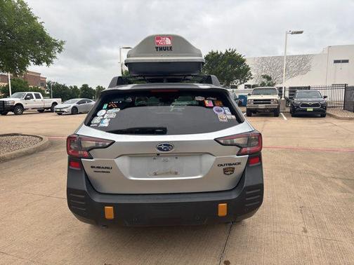 Ice Silver Metallic 2022 Subaru Outback Wilderness