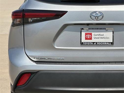 2024 Toyota Highlander 8 Passenger
