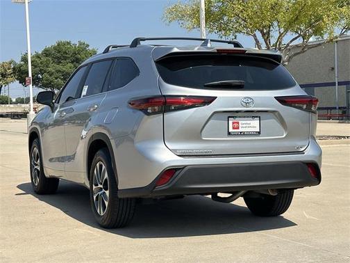 2024 Toyota Highlander 8 Passenger