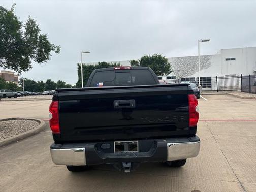 2018 Toyota Tundra SR5