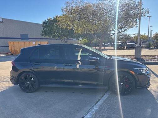 2023 Volkswagen Golf GTI 2.0T SE DSG