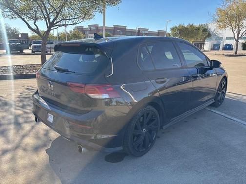 2023 Volkswagen Golf GTI 2.0T SE DSG