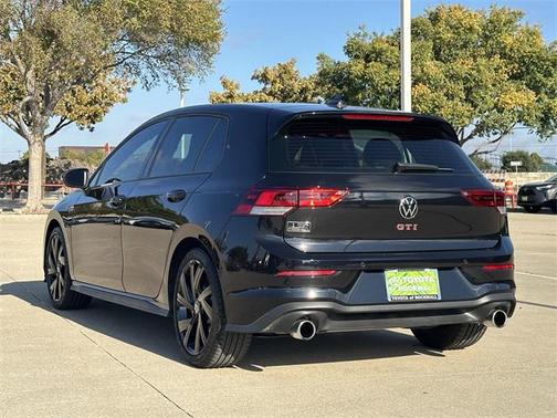 2023 Volkswagen Golf GTI 2.0T SE DSG