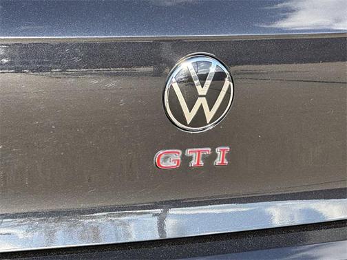 2023 Volkswagen Golf GTI 2.0T SE DSG