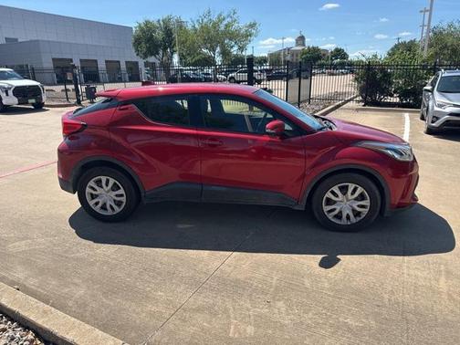 2020 Toyota C-HR LE
