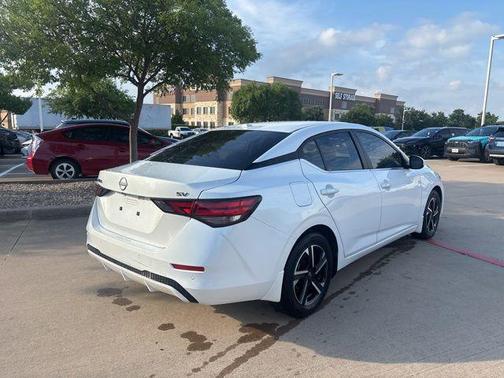 Aspen White 2024 Nissan Sentra SV