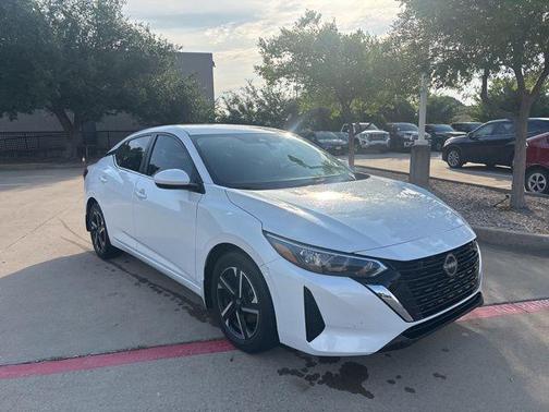 Aspen White 2024 Nissan Sentra SV