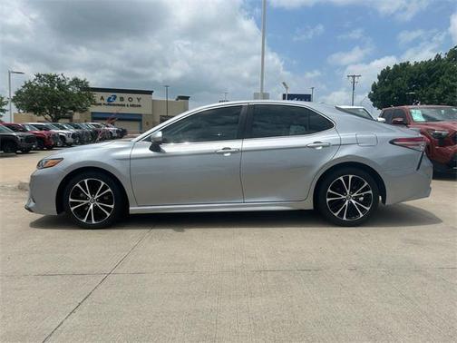 2019 Toyota Camry SE