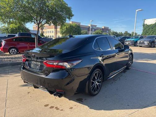 Midnight Black Metallic 2024 Toyota Camry SE