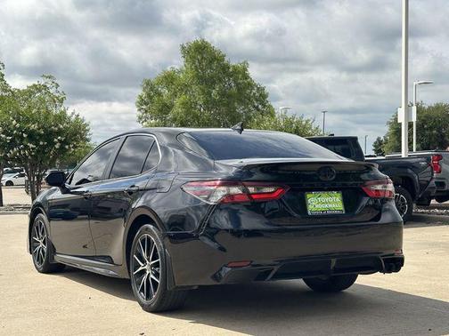 Midnight Black Metallic 2024 Toyota Camry SE