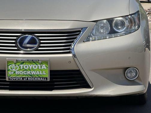 Cashmere Metallic 2013 Lexus ES 300h Base