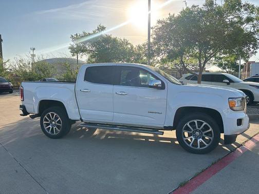 Summit White 2020 GMC Canyon Denali