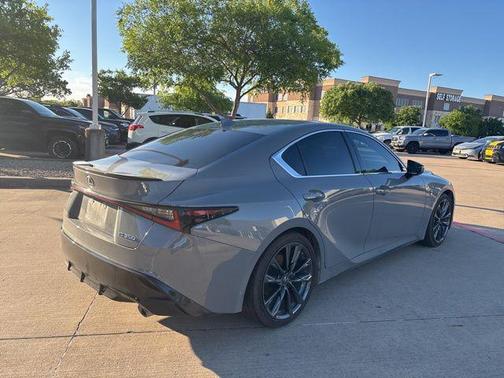 Incognito 2024 Lexus IS 350 Base