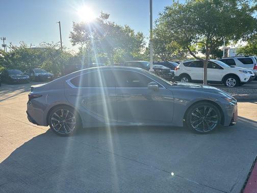 Incognito 2024 Lexus IS 350 Base