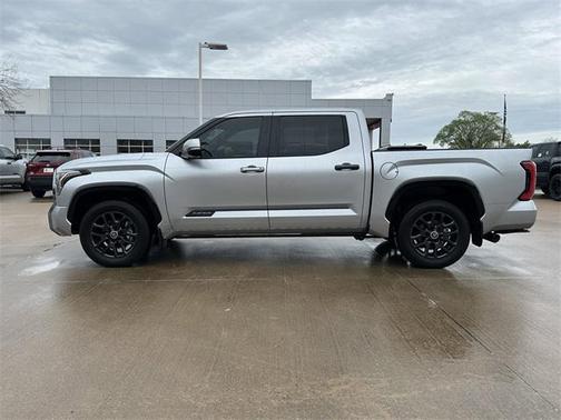 2024 Toyota Tundra Platinum