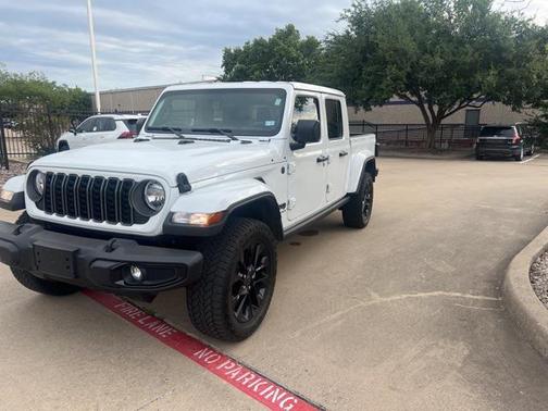 2025 Jeep Gladiator Nighthawk