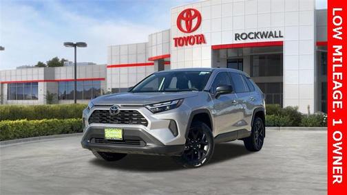 2023 Toyota RAV4 LE
