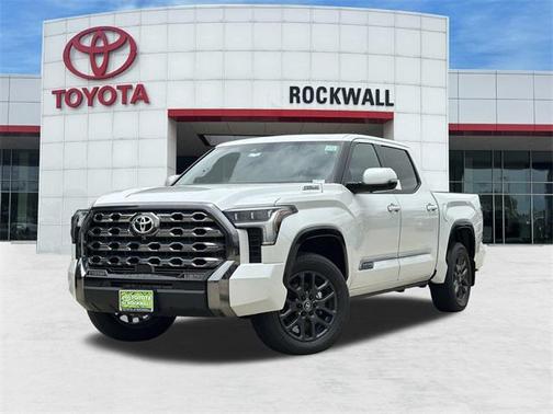 2025 Toyota Tundra Hybrid Platinum