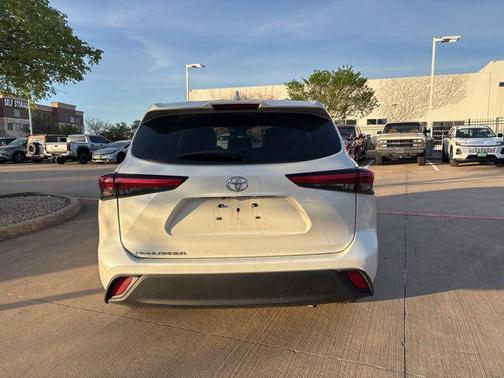 2021 Toyota Highlander L