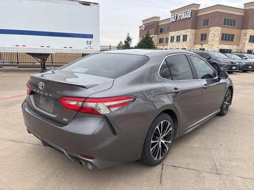 2018 Toyota Camry XLE