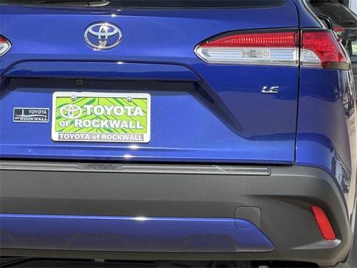 2025 Toyota Corolla Cross LE