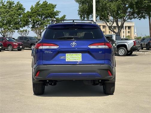 2025 Toyota Corolla Cross LE