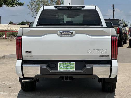 2025 Toyota Tundra Hybrid 1794 Edition
