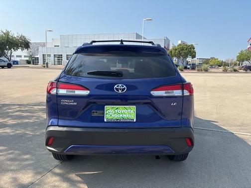2025 Toyota Corolla Cross LE