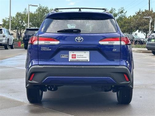 2025 Toyota Corolla Cross LE