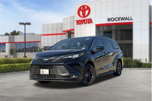 2024 Toyota Sienna Woodland Edition