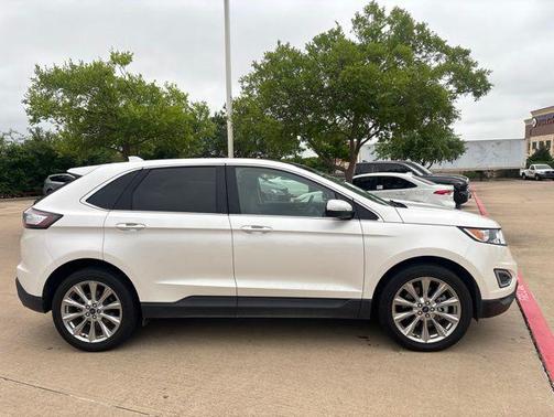 White Platinum Clearcoat Metallic 2018 Ford Edge Titanium