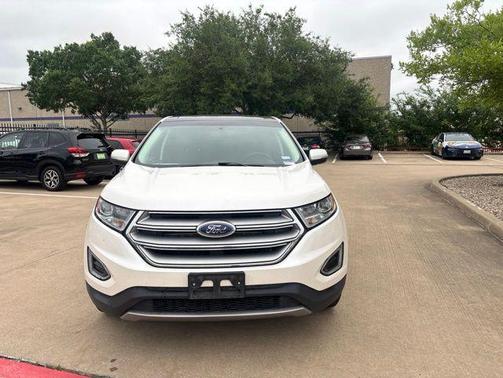 White Platinum Clearcoat Metallic 2018 Ford Edge Titanium