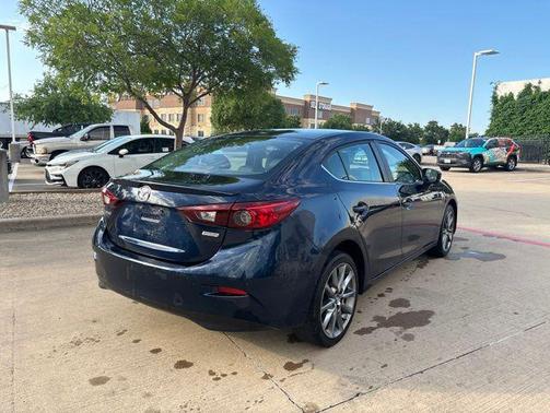 Deep Crystal Blue Mica 2018 Mazda Mazda3 Touring