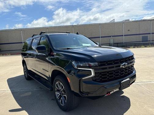 2023 Chevrolet Suburban 4WD Z71