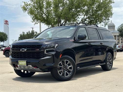 2023 Chevrolet Suburban 4WD Z71
