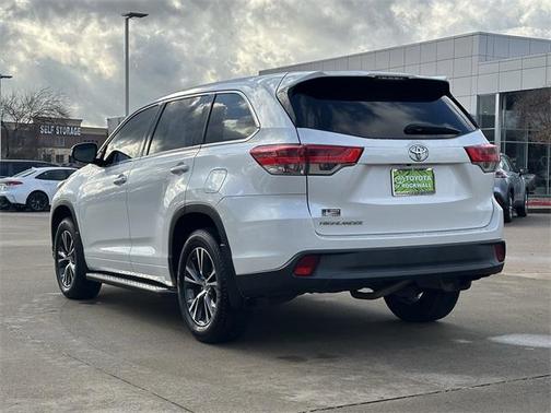 2018 Toyota Highlander LE