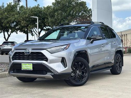 2023 Toyota RAV4 Hybrid SE