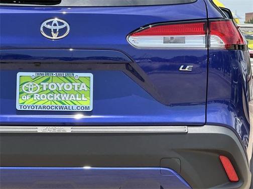 2025 Toyota Corolla Cross LE