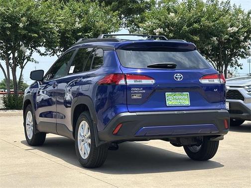 2025 Toyota Corolla Cross LE