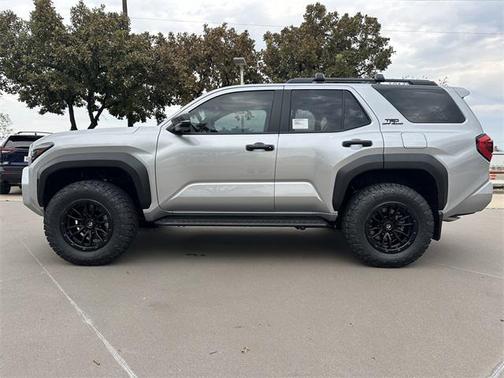 2025 Toyota 4Runner TRD Off Road