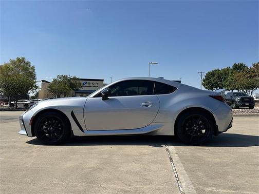 2024 Toyota GR86 Premium