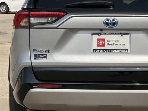 2023 Toyota RAV4 Hybrid SE