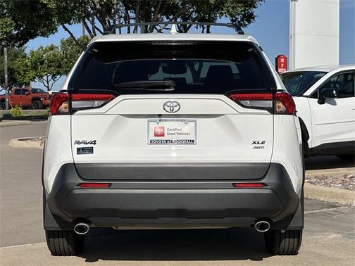 2024 Toyota RAV4 XLE
