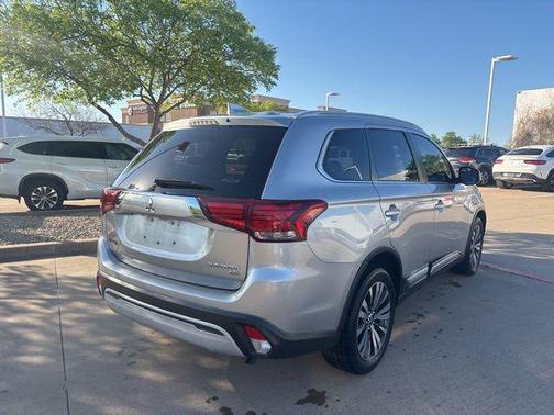 2019 Mitsubishi Outlander SEL