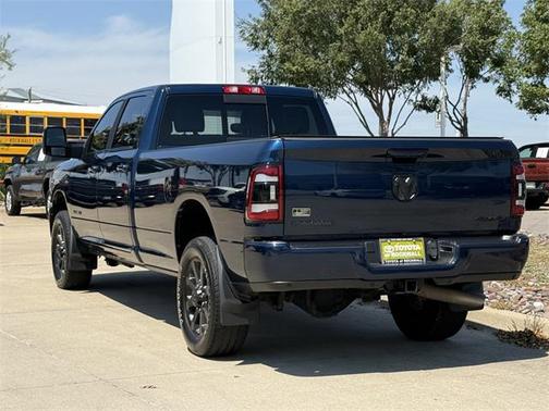 2023 RAM 3500 Laramie Crew Cab 4x4 8' Box