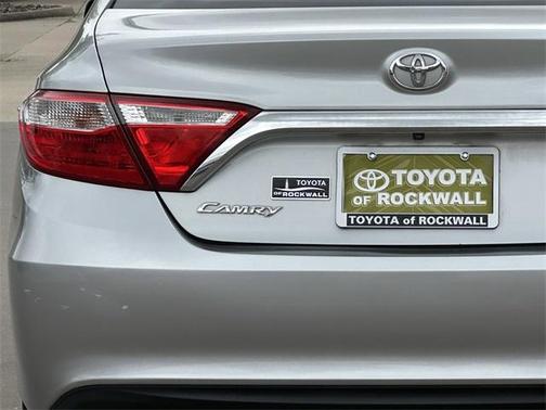 2016 Toyota Camry XLE